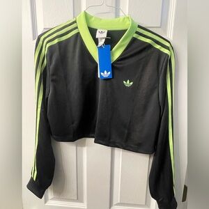 Adidas Crop Long Sleeve 90’s style